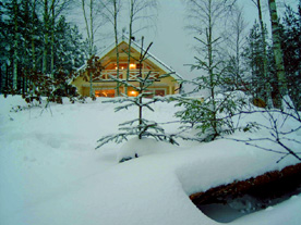 Ferienhaus im Winterkleid